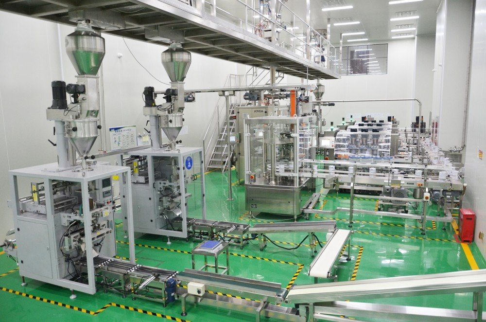 走進雅泰乳業(yè)，探秘十萬級無塵車間生產(chǎn)線