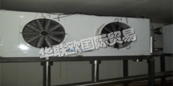 印度PHOENIX主要產(chǎn)品：PHOENIX冷水機(jī)、換熱器等。PHOENIX涉及冷藏設(shè)施的設(shè)計(jì)，工程和建設(shè)，主要針對食品加工/服務(wù)，水果和蔬菜，酒店，制藥，園藝/花卉，乳制品和冰淇淋行業(yè)，肉類和魚類等。